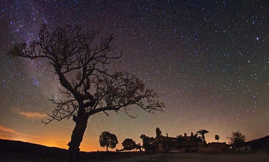 Image 10: Inmersión nocturna con interpretación del cielo y sonidos de la nat...