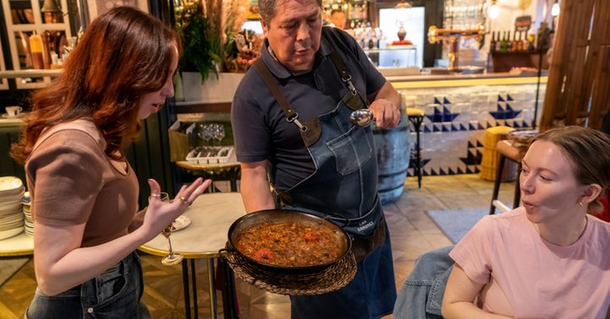 Tour gastronómico de tapas y vino en Barcelona