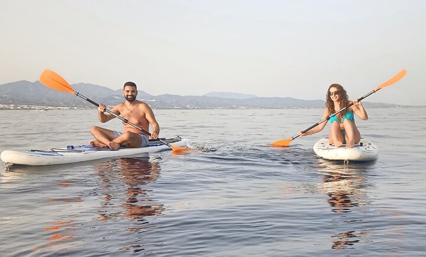 Image 11: Benalmádena: Vela y observación de delfines con aperitivos y bebidas