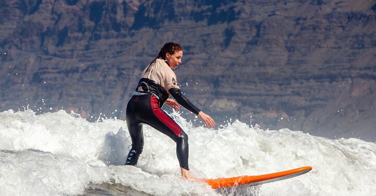Clases grupales de surf en Las Palmas