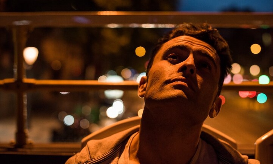 Image 6: Excursion en bus des lumières de Noël à Paris avec friandise festiv...