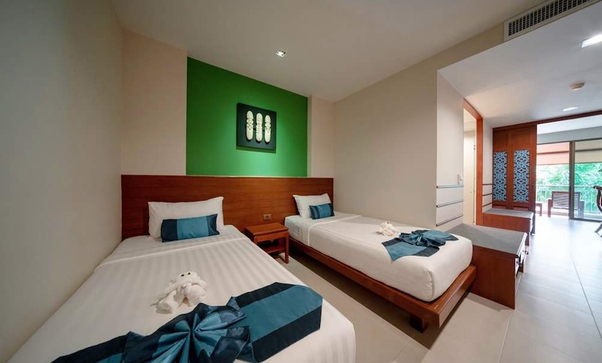 Image 5: ✈ SOUTHERN THAILAND | Phuket - Rawai Palm Beach Resort 4*, 5 nights...