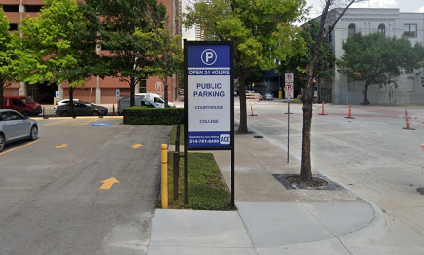 Image 3: Parking at College Lot