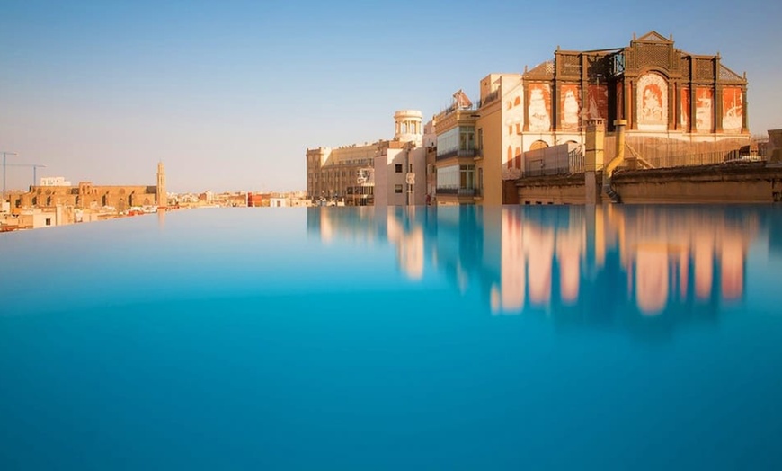 Image 1: ✈ ESPAGNE | Barcelone - Grand Hotel Central 5* - Piscine en rooftop