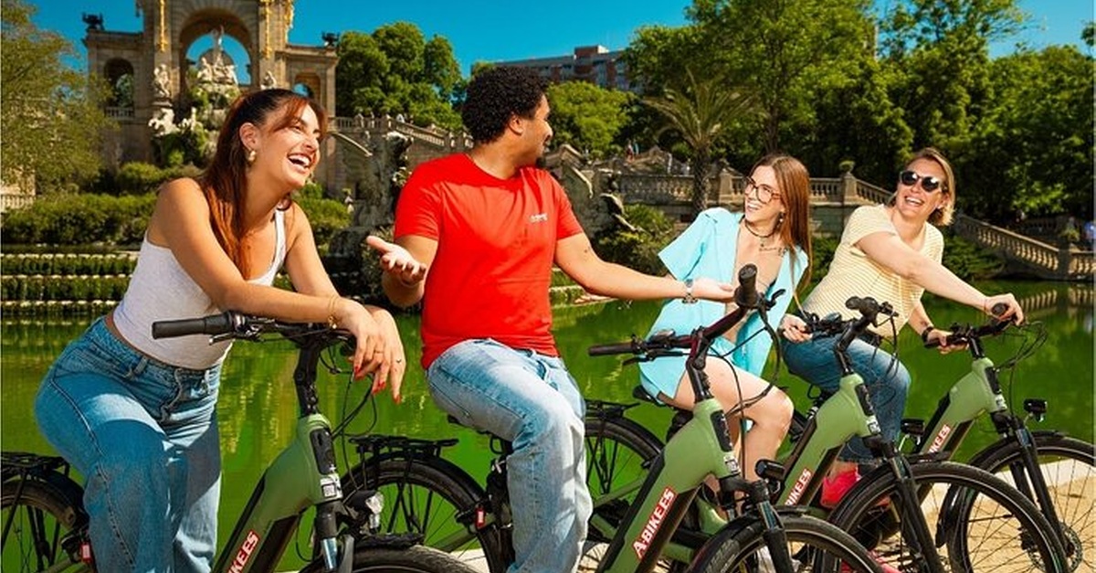 Tour en bicicleta eléctrica por Barcelona