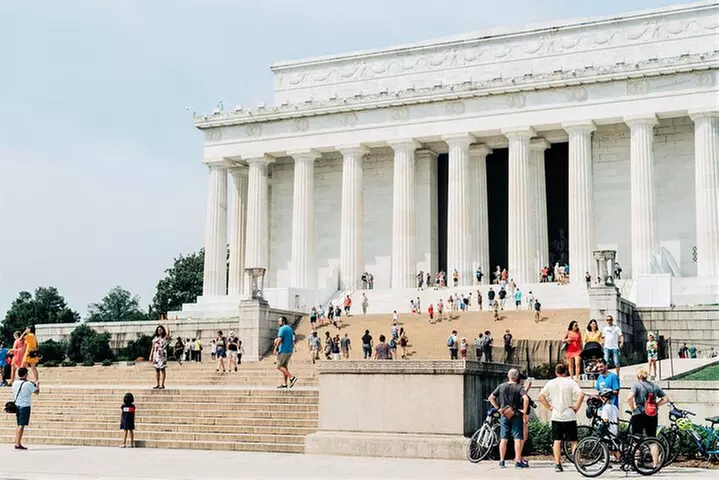 City Snapshot Tour with 10 Top Memorials, Optional Entry Tickets