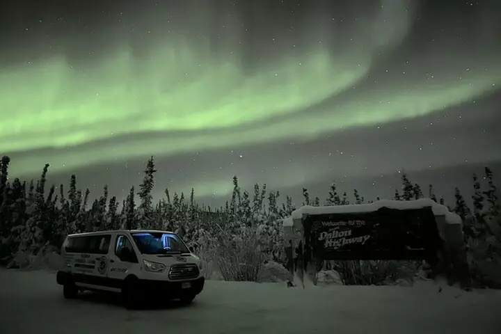 Northern Lights & Arctic Circle Tour