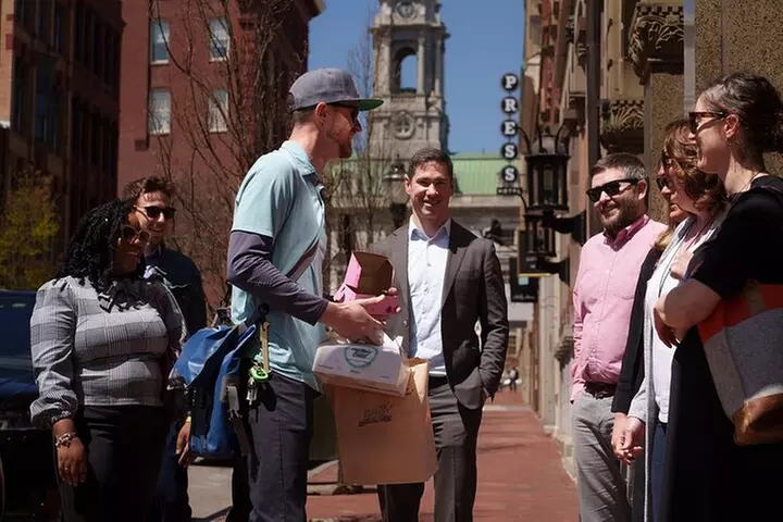 Portland Lobster Roll Walking Food Tour – Waterfront Stories