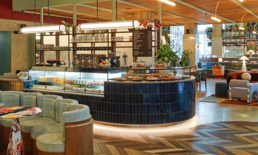 Image 10: ✈ ROYAUME-UNI | Londres - ABBA à Londres : séjour au Tribe Canary W...