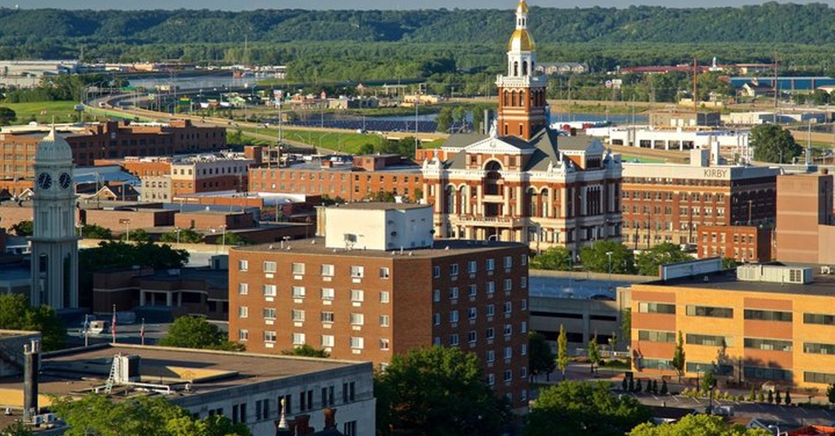 One Day Galena and Dubuque Tour from Chicago