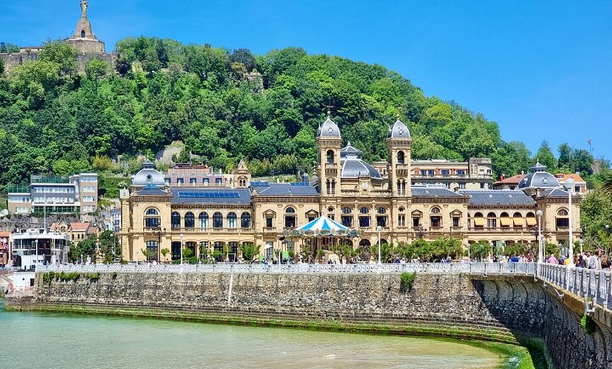 Image 16: Recorrido Histórico a Pie en San Sebastián con Pintxo y Bebida