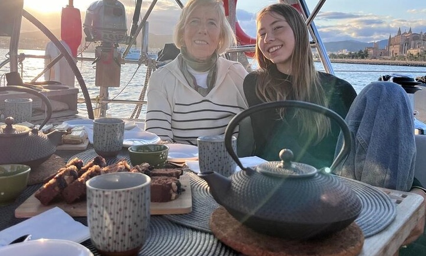 Image 9: Holistic Day Charter Paseo en Velero