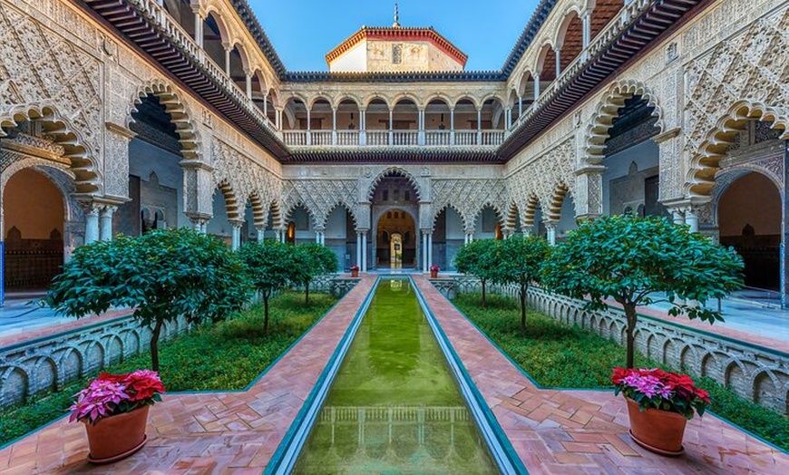 Image 3: Visita Prioritaria Oficial al Real Alcázar de Sevilla