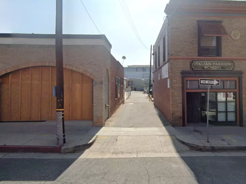 Parking at [SP48] 967 E. Colorado Blvd. Lot