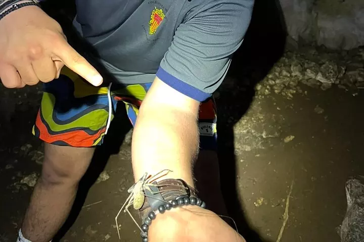 Adventure Half Day Explore Cueva Charco Azul and Cueva Arenales