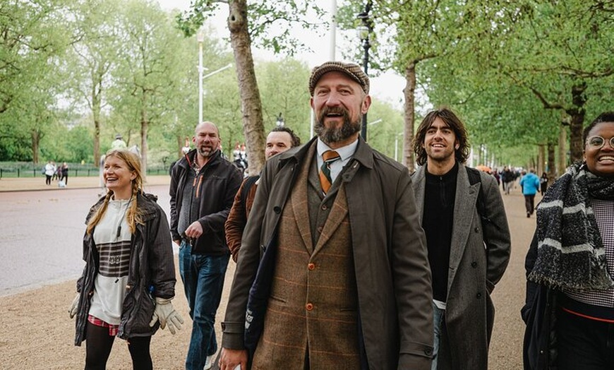 Image 17: Private Guided Royal London Walking Tour with Guard Change