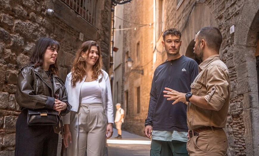 Image 7: Tour gótico y El Born en grupo pequeño por el casco antiguo de Barc...