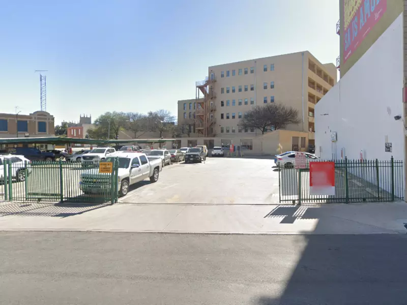 Parking at 240 Broadway Lot