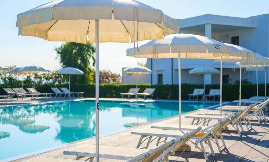 Image 1: ✈ LES POUILLES | Carovigno - Torre Guaceto Greenblu Resort 4*, 3 nu...