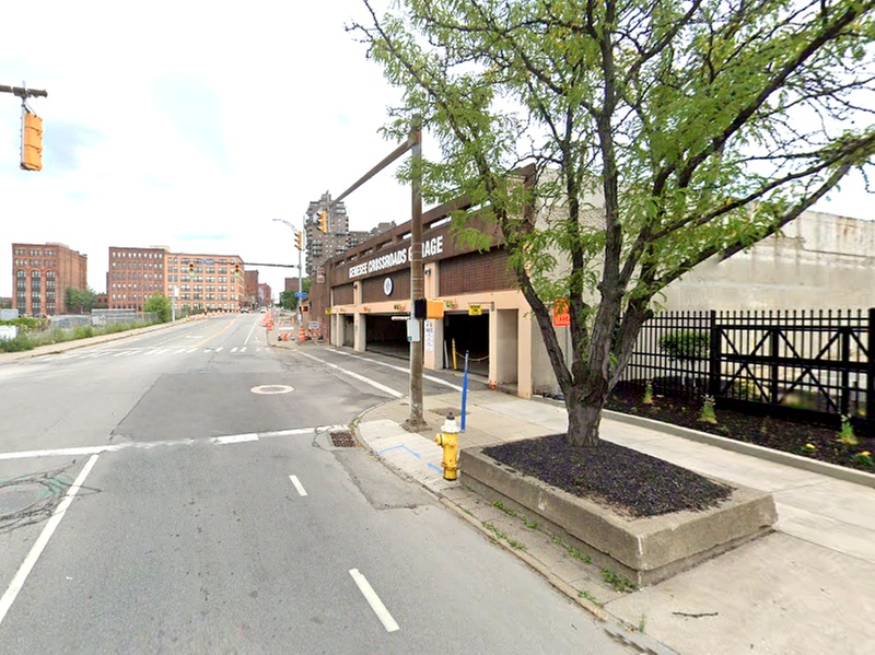 Parking at Genesee Crossroads Garage