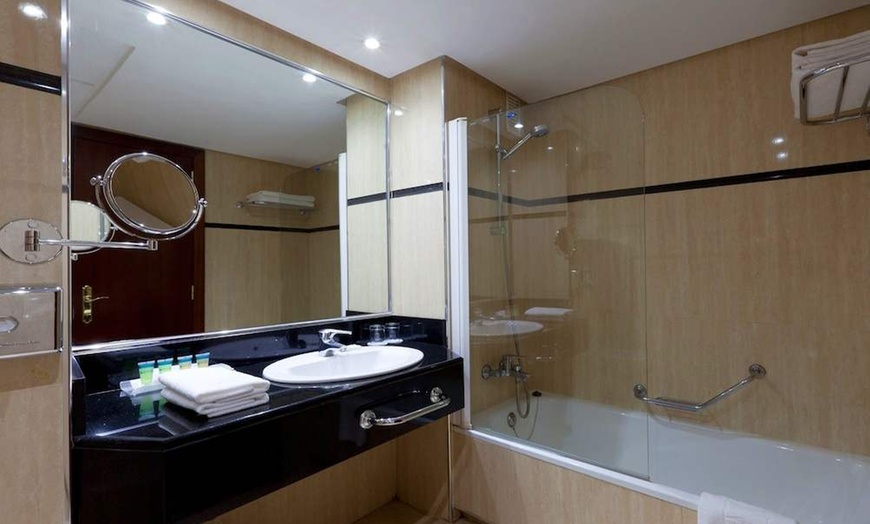 Image 27: ✈ HISZPANIA | Madryt - Senator Barajas Hotel 4* - City break