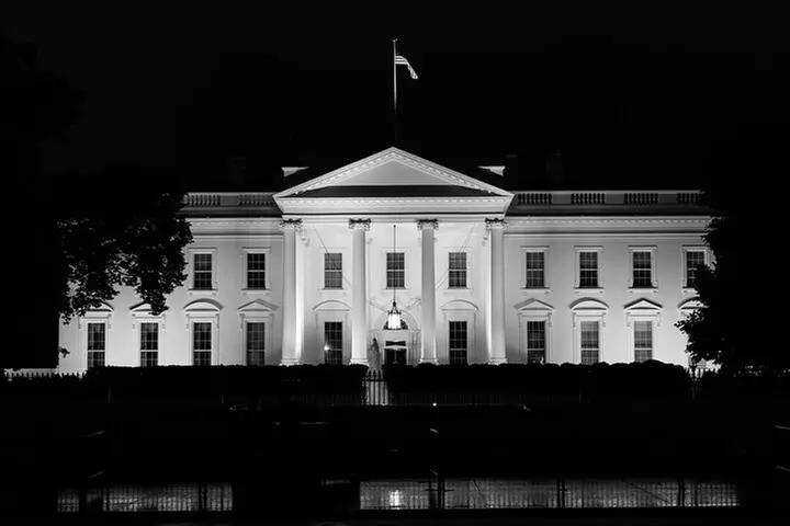 DC Monuments Small Group Guided Night Tour 3 Hours