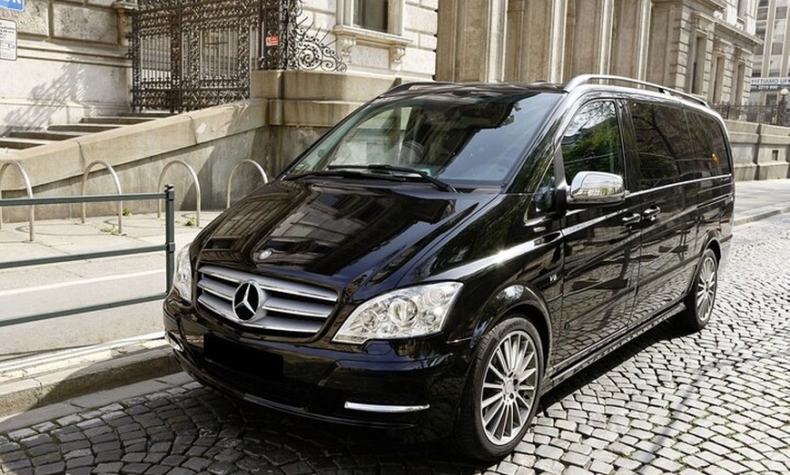 Image 14: Privater Transport zum Berliner Zoo