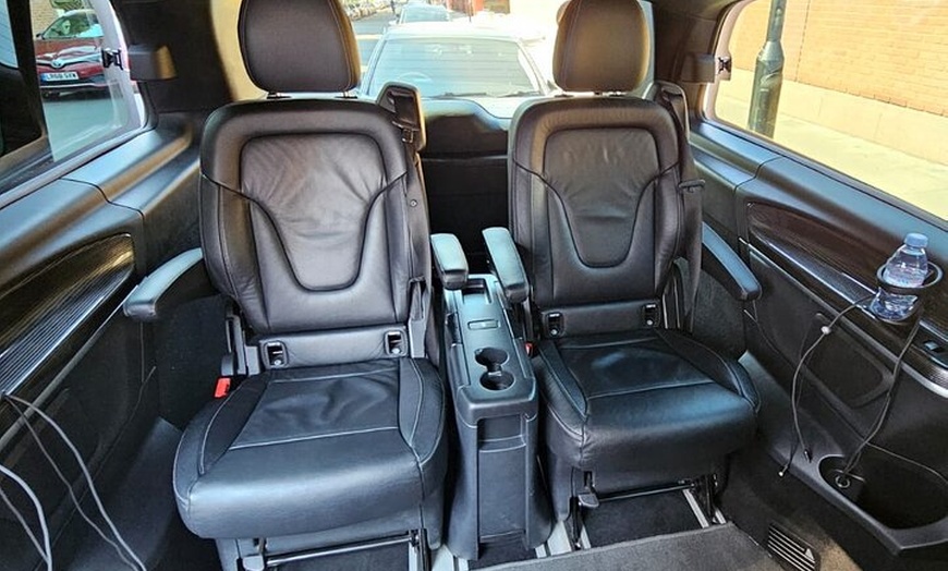 Image 10: Private London City Tour in Luxury Vehicle