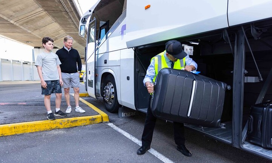 Image 2: Sydney Airport Transfer with Manly & Harbour Highlights