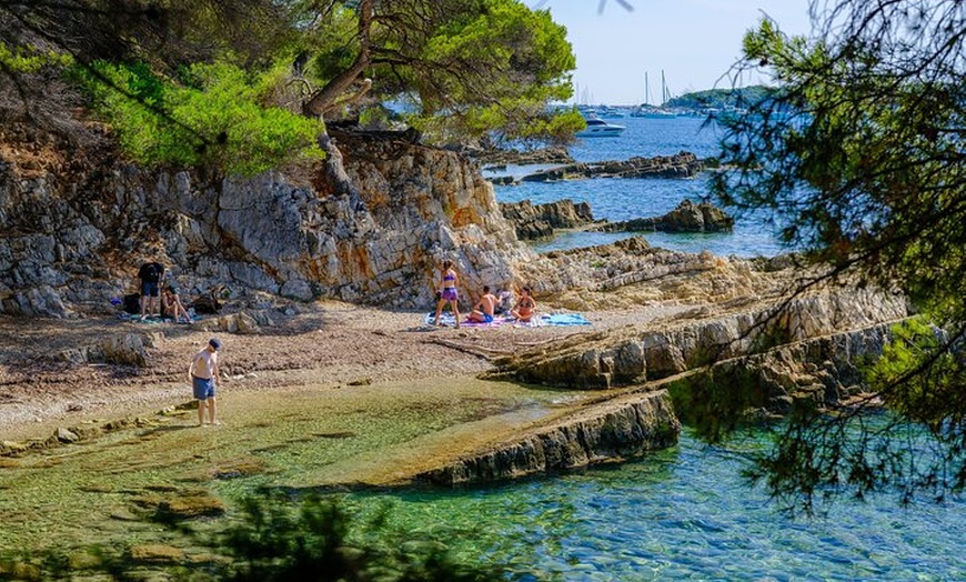 Image 49: Ferry depuis Cannes jusqu'à l'île Sainte-Marguerite