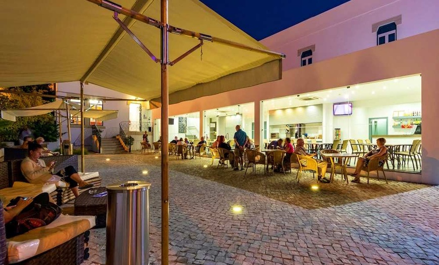 Image 22: ✈ ALGARVE | Albufeira - Vila Recife Hotel 3* - Piscine extérieure