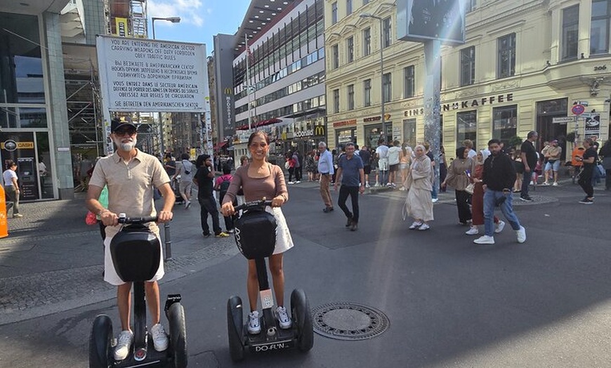 Image 12: Berlin : Einzigarte Segway Tour - Zeitreise durch die Hauptstadt