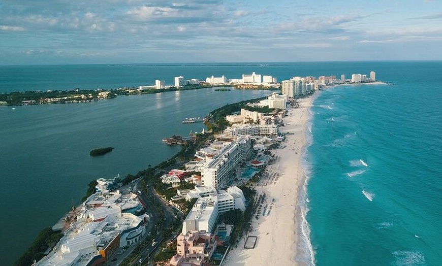 Image 13: Cancun Unlimited Taco Lunch & Shopping Experience