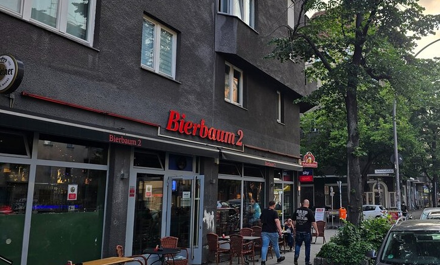 Image 44: Berlin VIP TOUR - Private Bus Tour inklusive Chauffeur und Guide