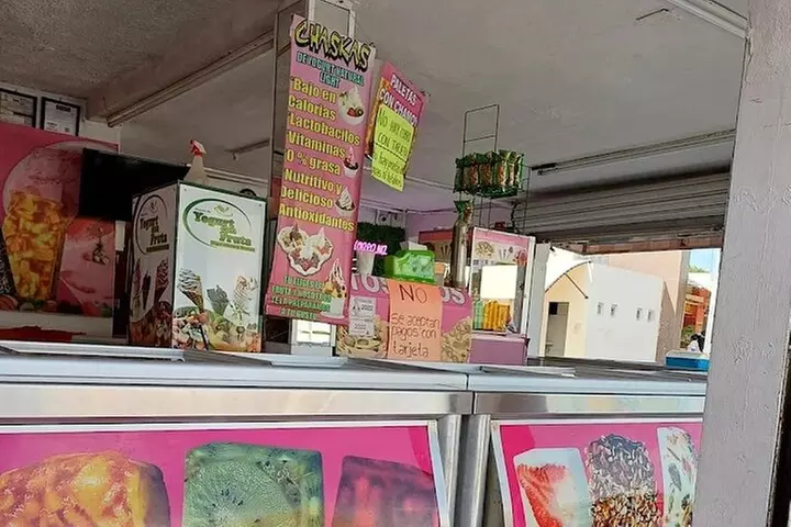 Cancun City Shopping and Local Food Tour Private Experience