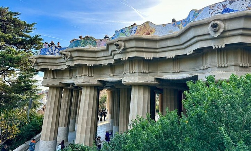 Image 9: Exclusiva visita guiada por Park Guell con acceso rápido