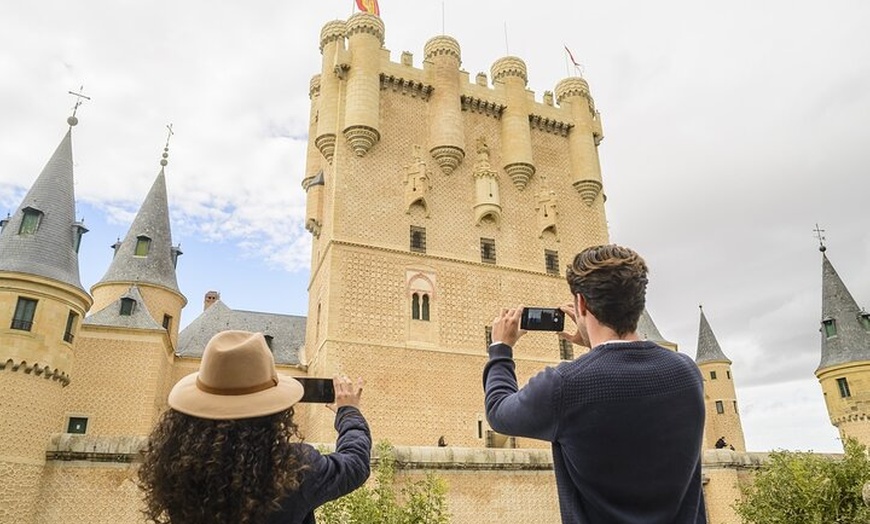 Image 11: Excursión privada de un día a Segovia desde Madrid : Tour en E-Bike...