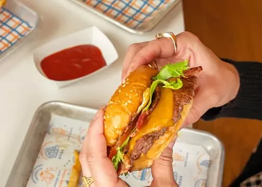 5% Cash Back at Super Duper Burgers Castro