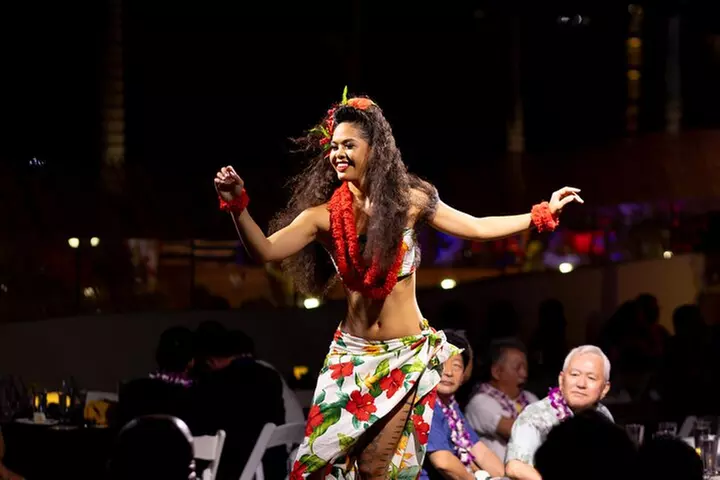 Paina Waikiki Luau at Waikiki Beach Marriott