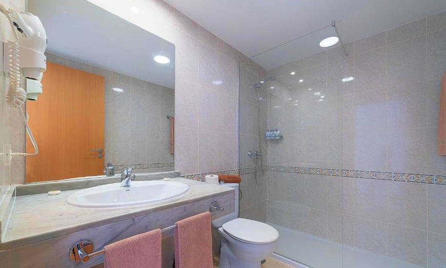 Image 7: ✈ LANZAROTE | Costa Teguise - Hotel Siroco - Adults Only 3*, 4 nach...