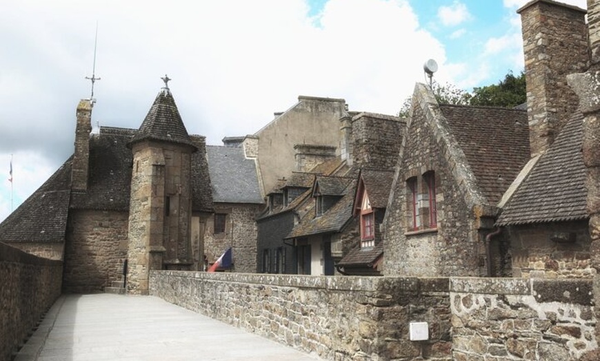 Image 1: Les secrets du Mont Saint-Michel: Quête de puzzle autoguidée