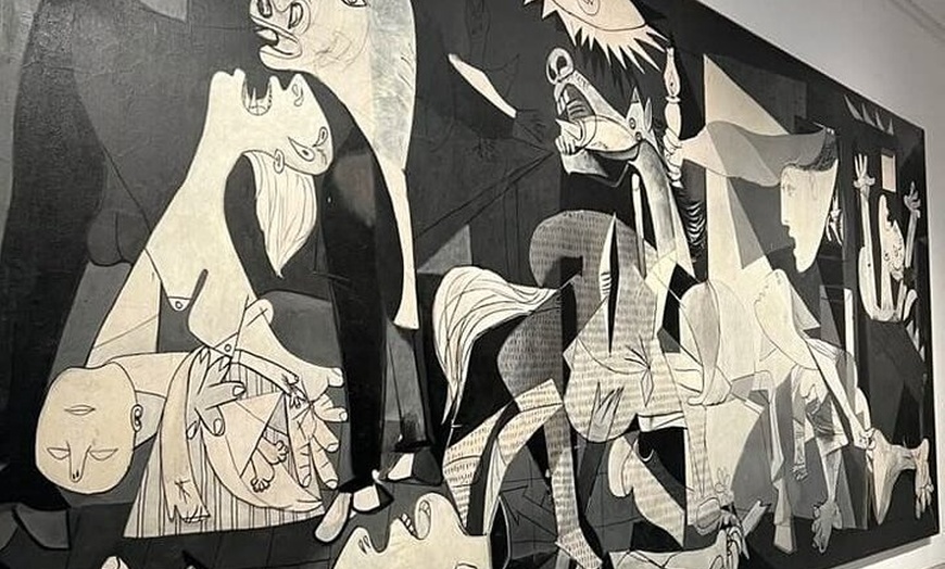 Image 4: Museo Reina Sofía Visita guiada privada y entrada de entradas en Ma...