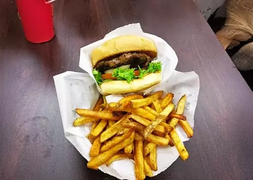 5% Cash Back at Chub'z Famous Chiliburgers