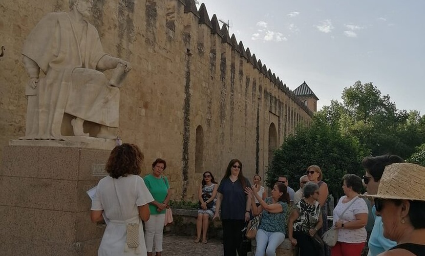 Image 2: Tour por la Judería de Córdoba en inglés.