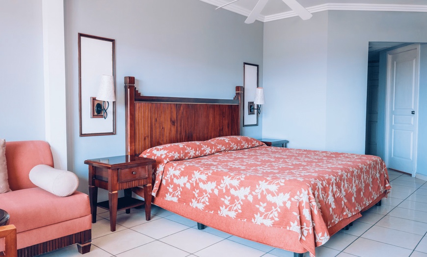 Image 4: ✈ CUBA | Varadero - Hôtel Iberostar Origin Laguna Azul 5* - Tout in...