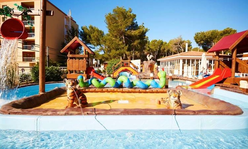 Image 2: ✈ IBIZA | Es Canar - Hotel Invisa Ereso 3*, 3 nuit - Tout inclus