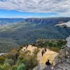 Image 2: Blue Mountains Small Group Tour with Waterfall Walk & Fresh Lunch