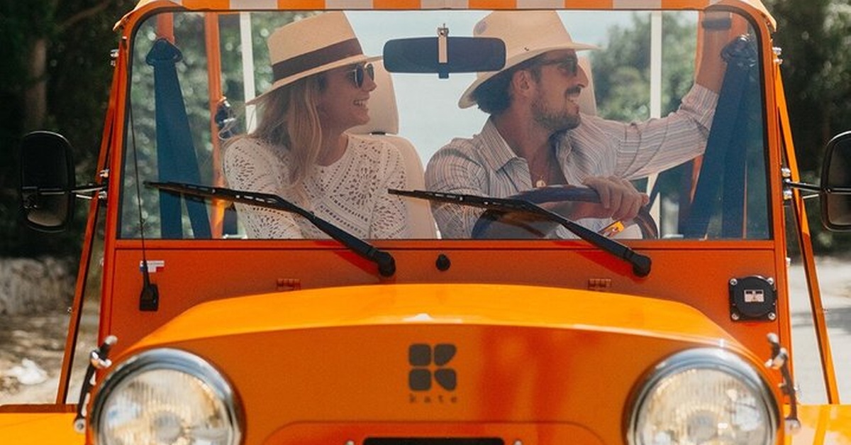 Alquiler de Mini Moke eléctrico para tour privado en Palma de Mallorca