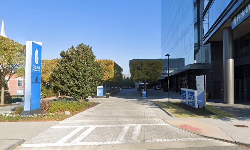 Image 3: Parking at 3630 Peachtree Rd. NE. Garage