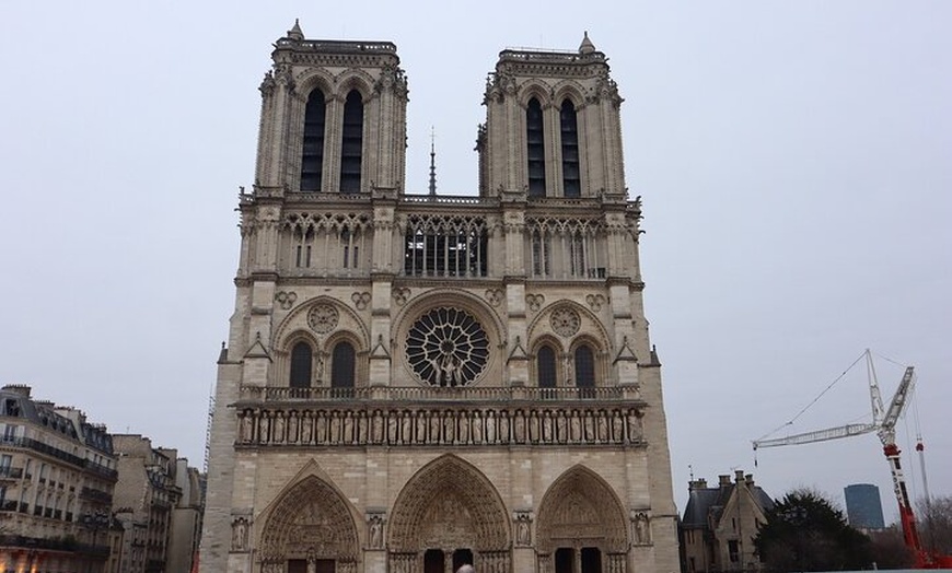 Image 2: Paris : Visite à pied extérieure Notre-Dame & Sainte-Chapelle